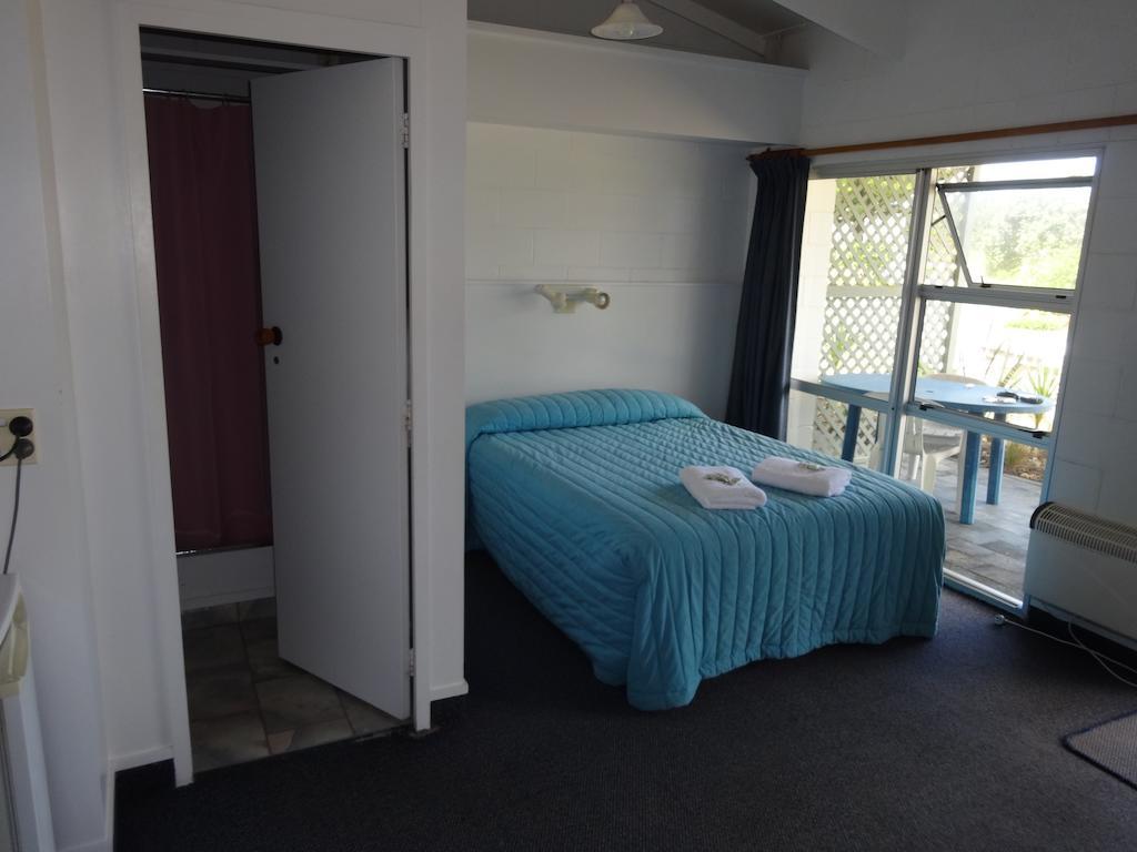 Ninety Mile Beach Holiday Park Waipapakauri Номер фото